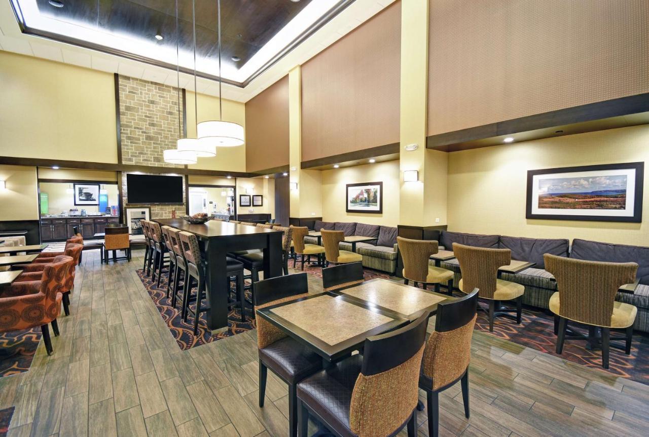 Hampton Inn & Suites Milwaukee/Franklin Franklin  Esterno foto